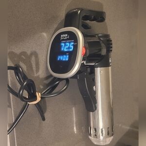 SOUS SMART  Sous Vide  Precision Immersion Cooker 1000 WATT- Works Great.
